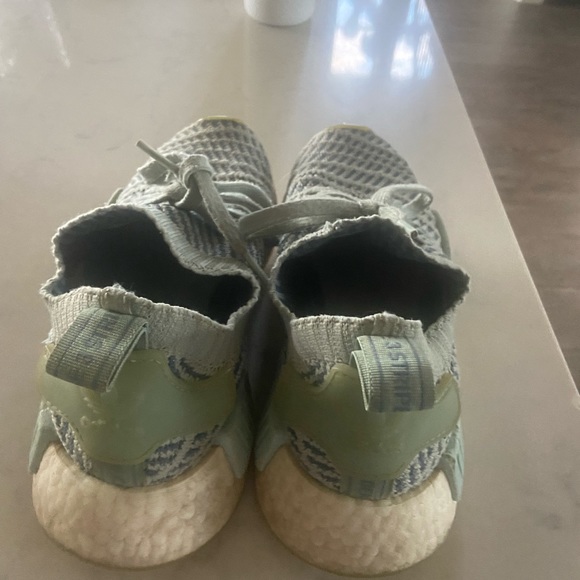 running shoes !!! - Picture 2 of 4